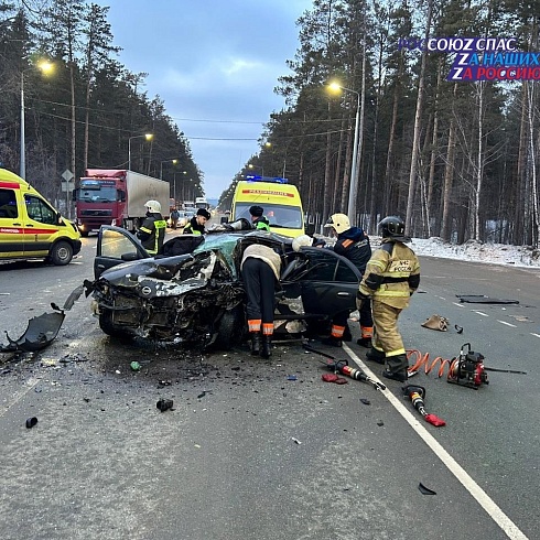 Спасатели АСФ города Барнаула 20 марта 2024 года  приняли участие в ликвидации последствий дорожно-транспортного происшествия