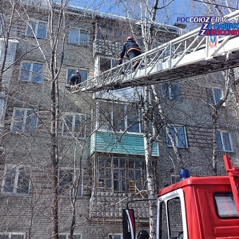 Спасатели АСФ города Барнаула обеспечили безопасность троих малолетних детей